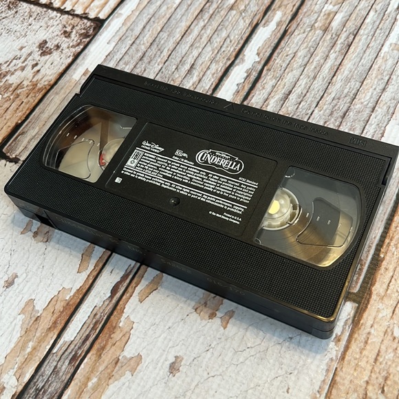 Cinderella, Bambi & Lion King VHS Bundle - Picture 3 of 10